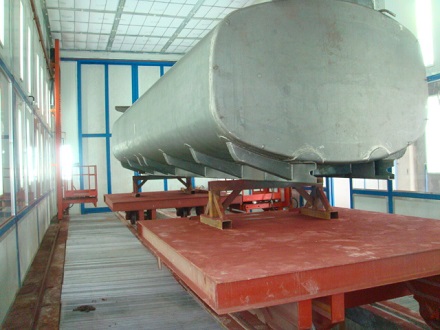 專用車涂裝生產(chǎn)線現(xiàn)場(chǎng)圖4